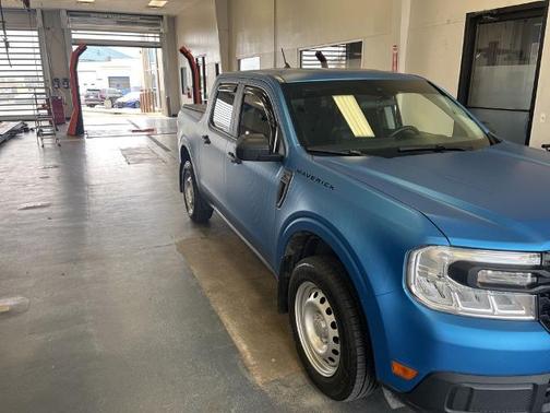 SHADOW BLACK 2023 Ford Maverick XL