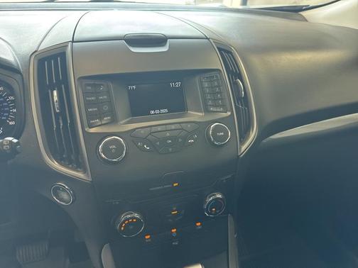 2018 Ford Edge SE