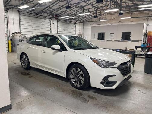 2025 Subaru Legacy LIMITED