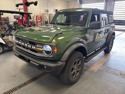 ERUPTION GREEN METALLIC 2022 Ford Bronco BIG BEND