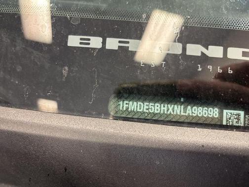 ERUPTION GREEN METALLIC 2022 Ford Bronco BIG BEND