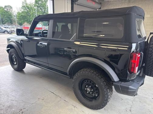 2023 Ford Bronco Black Diamond