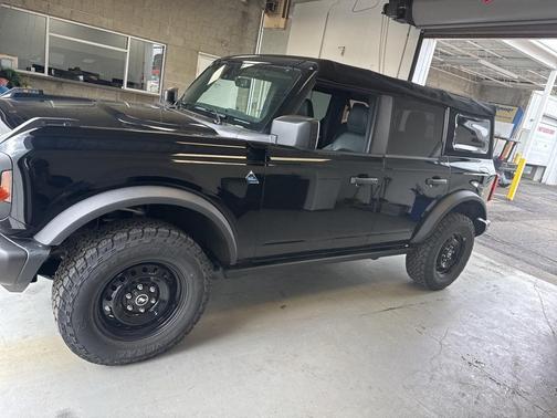 2023 Ford Bronco Black Diamond