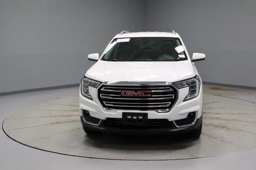 Summit White 2024 GMC Terrain SLT