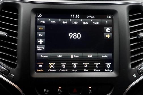 2023 Jeep Cherokee Altitude Lux