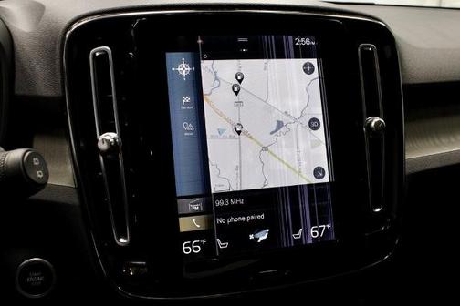 2022 Volvo XC40 T5 INSCRIPTION