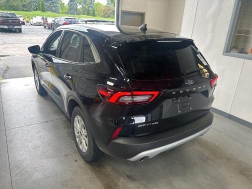 AGATE BLACK METALLIC 2023 Ford Escape ACTIVE