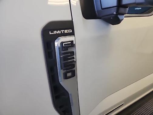 2024 Ford F-250 LIMITED