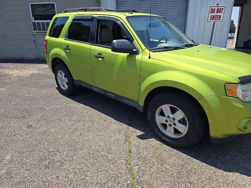 2011 Ford Escape XLT