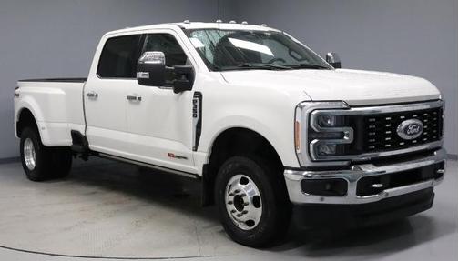 2023 Ford F-350 LARIAT SUPER DUTY