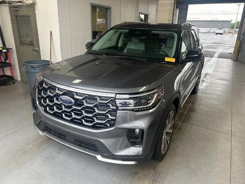 CARBONIZED GRAY METALLIC 2025 Ford Explorer PLATINUM