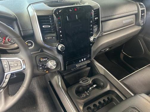 Diamond Black 2025 RAM 1500 LARAMIE