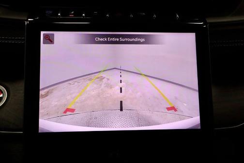 Bright White Clearcoat 2025 Jeep Grand Cherokee BASE