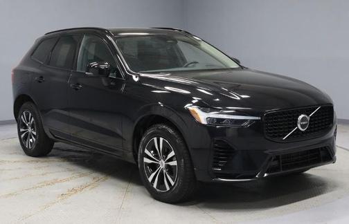 Onyx Black Metallic 2024 Volvo XC60 T8 CORE DARK THEME