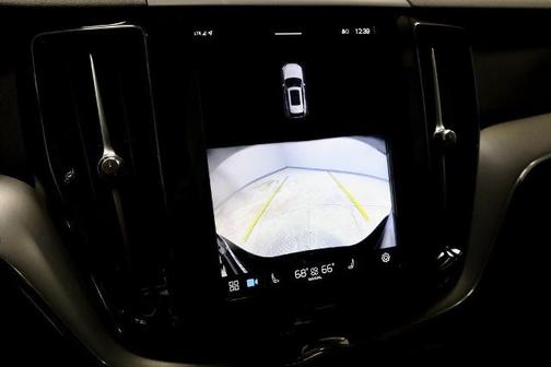 2024 Volvo XC60 T8 CORE DARK THEME