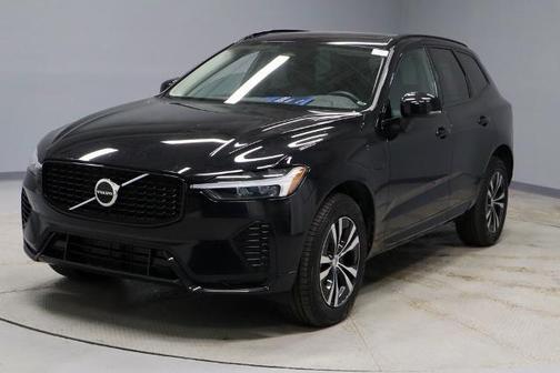 2024 Volvo XC60 T8 CORE DARK THEME