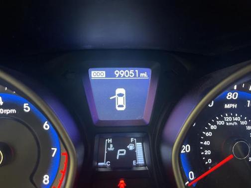 Ceramic White 2017 Hyundai Elantra GT BASE