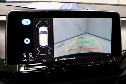 2025 Volkswagen Atlas Cross Sport 2.0T SE W/ TECHNOLOGY