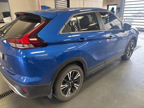 Lightning Blue 2023 Mitsubishi Eclipse Cross SE