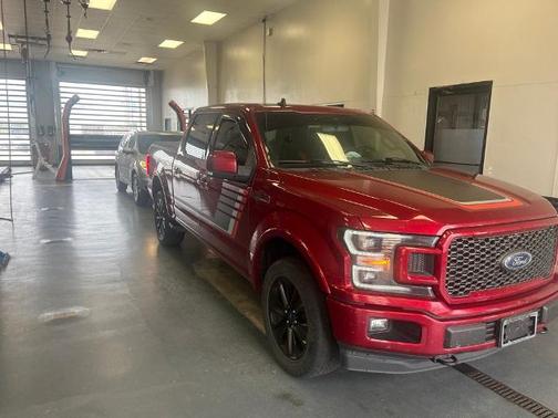 RUBY RED METALLIC TINTED CC 2019 Ford F-150 LARIAT