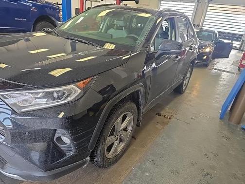 2020 Toyota RAV4 LIMITED