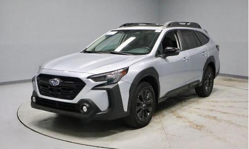 Ice Silver Metallic 2025 Subaru Outback ONYX EDITION