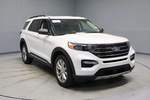 STAR WHITE MET TRI-COAT 2023 Ford Explorer XLT