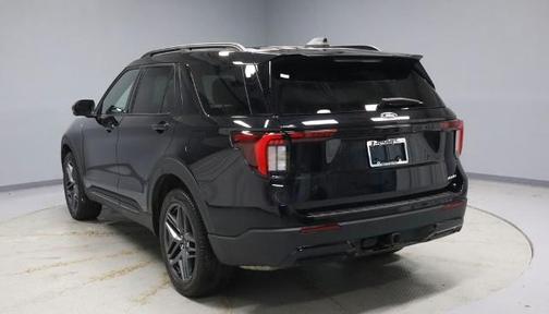AGATE BLACK METALLIC 2025 Ford Explorer ST-LINE