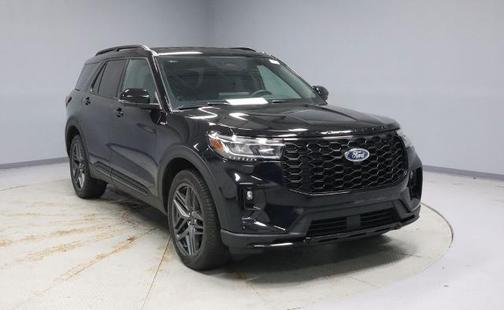 AGATE BLACK METALLIC 2025 Ford Explorer ST-LINE