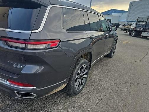 2021 Jeep Grand Cherokee OVERLAND