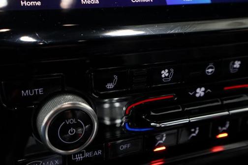 Metallic 2021 Jeep Grand Cherokee OVERLAND