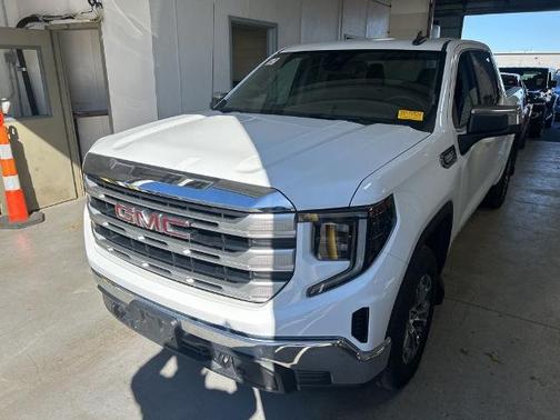 2023 GMC Sierra 1500 SLE
