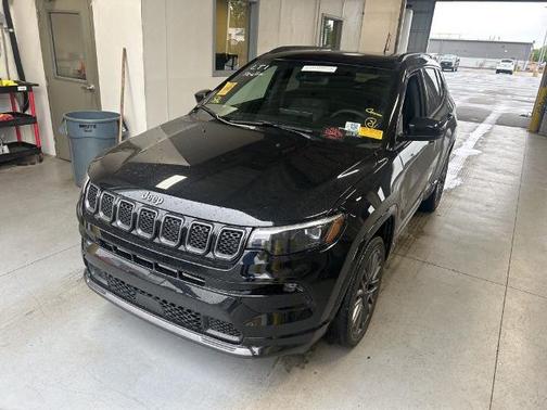 Diamond Black 2023 Jeep Compass LIMITED