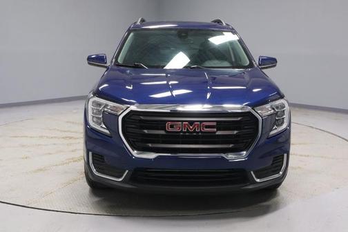 Marine Metallic 2022 GMC Terrain SLE