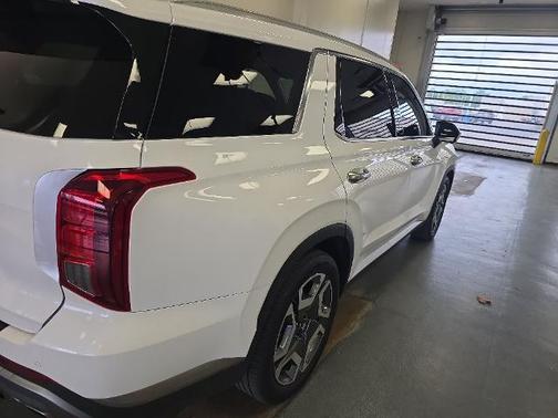 Hyper White 2025 Hyundai PALISADE SEL PREMIUM