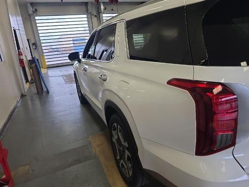 Hyper White 2025 Hyundai PALISADE SEL PREMIUM