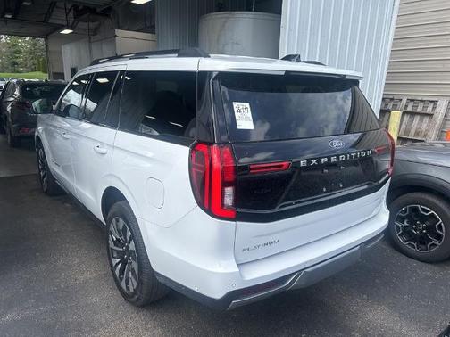 OXFORD WHITE 2025 Ford Expedition PLATINUM
