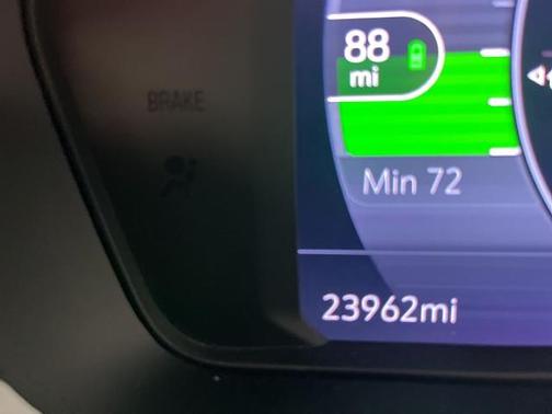 Summit White 2023 Chevrolet Bolt EUV PREMIER