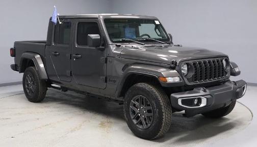2024 Jeep Gladiator SPORT
