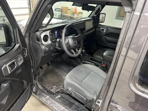 2024 Jeep Gladiator SPORT