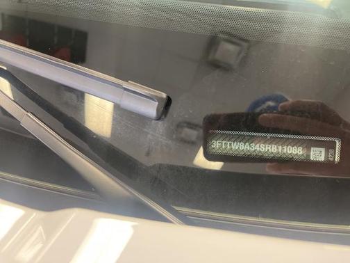 OXFORD WHITE 2025 Ford Maverick XL