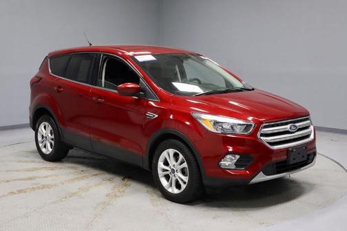RUBY RED METALLIC TINTED CC 2019 Ford Escape SE