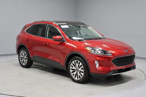 2022 Ford Escape Titanium