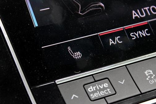 2024 Audi Q7 45 Premium Plus