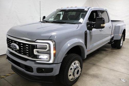 2025 Ford F-450 Platinum
