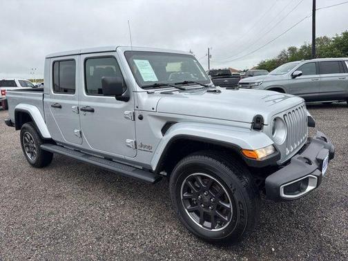2023 Jeep Gladiator Overland