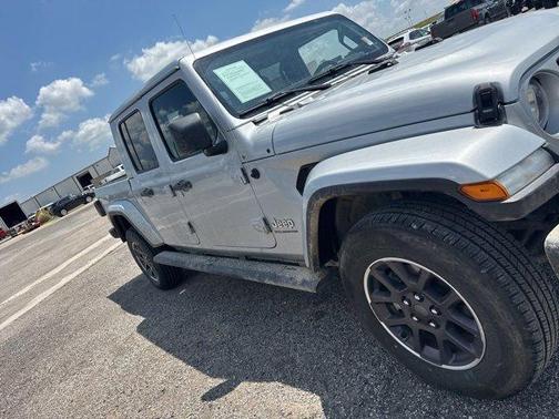 2023 Jeep Gladiator Overland