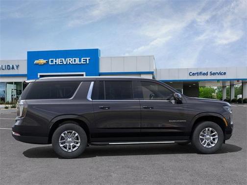 2025 Chevrolet Suburban LT