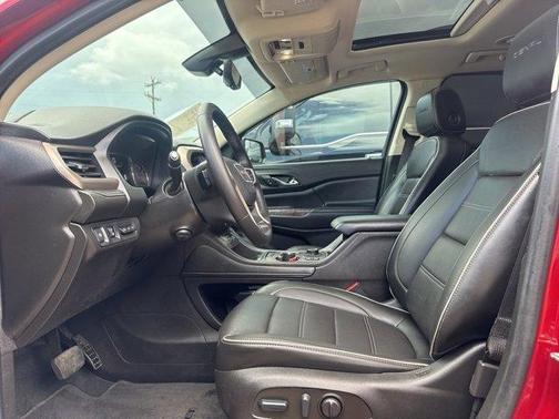 2022 GMC Acadia Denali