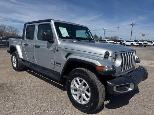2023 Jeep Gladiator Sport